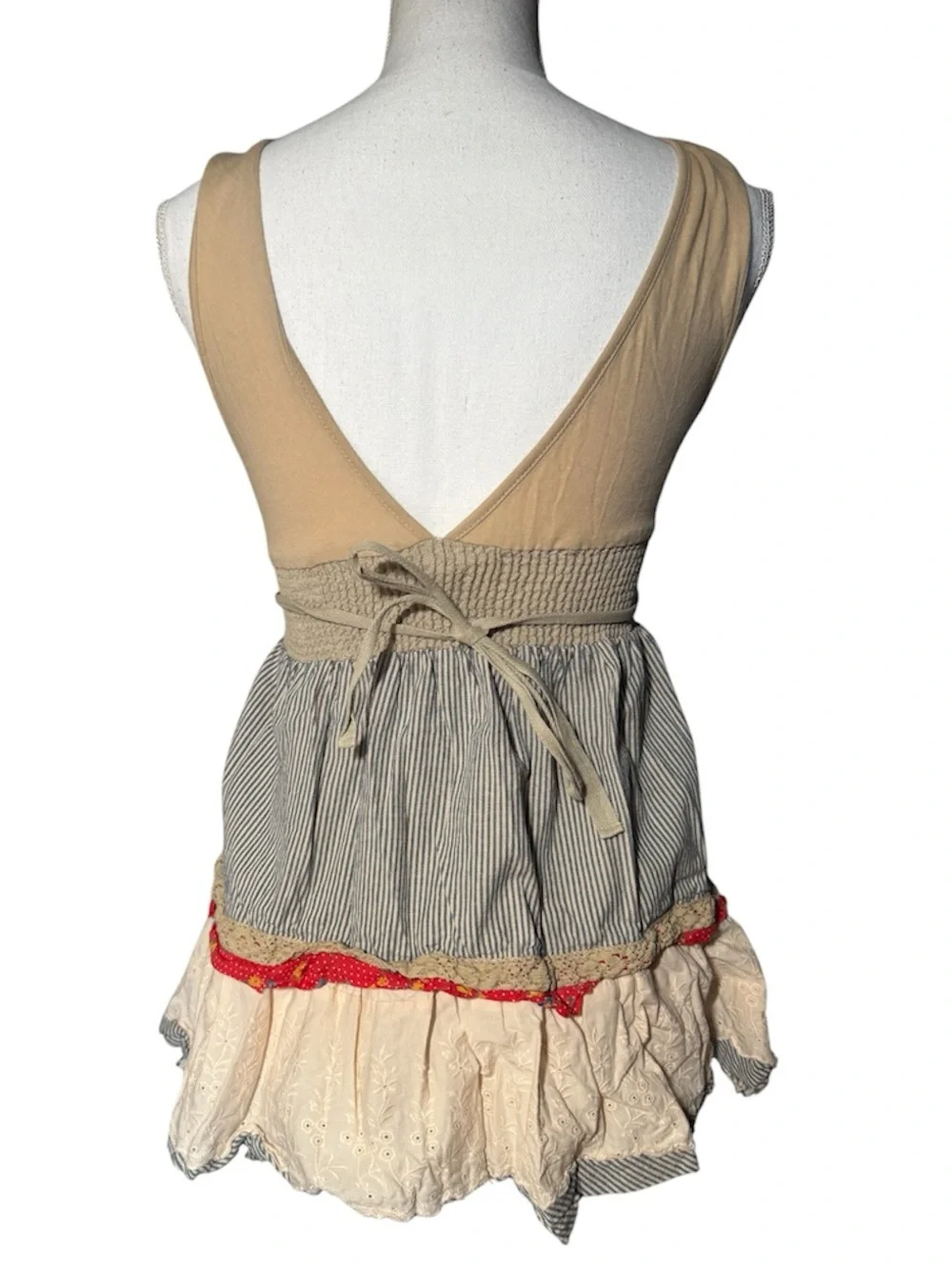 Free People Vintage Mixed Fabric Embroidered V-Neck Camisole - XS